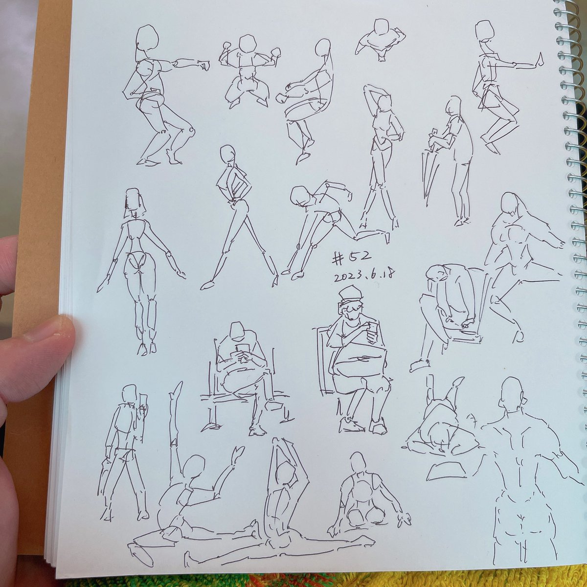 おはようございます。高尾山に向かう途中で描き描き。はじめてなので楽しみです。 https://t.co/7SrXXDHjRw