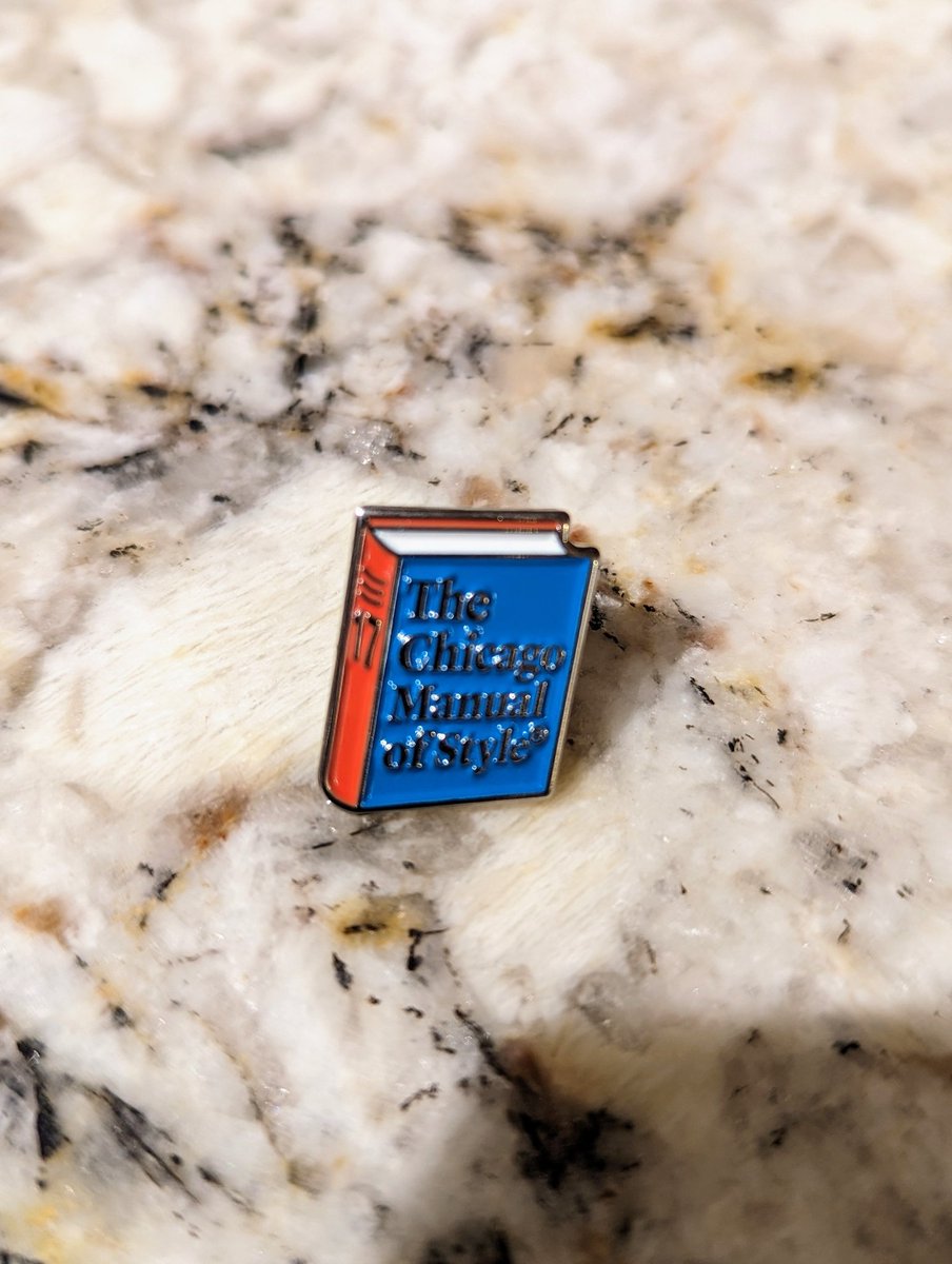 Day 1 of #Editors23 #EditorsIRL was a great success -- interesting sessions and good conversation with #editor colleagues. And look what I found in my swag bag: a tiny @ChicagoManual pin! I kind of love it.