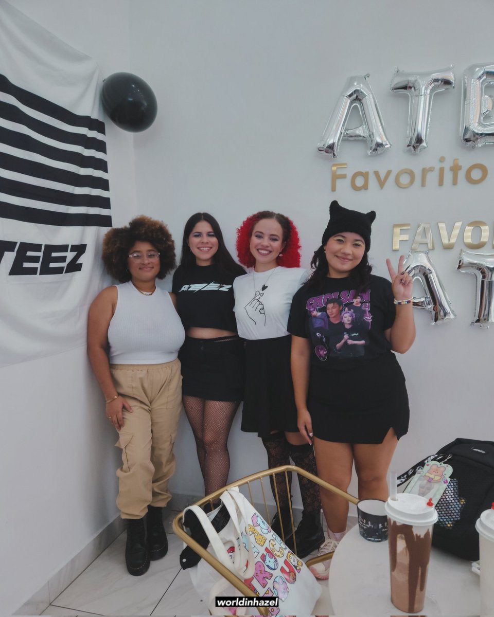 hallyuhazel's tweet photo. Muchas gracias por permitirme tomarles fotos y por querer mucho a ATEEZ. 🤍
#OUTLAWin_PR #POPUPTEEZ #ATINYinPR https://t.co/1oOtctPvrt