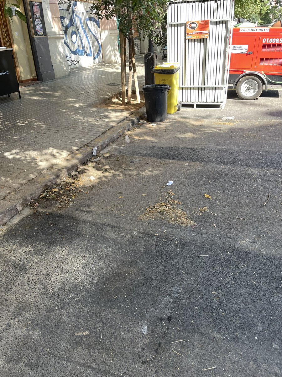 SjmtFalla's tweet image. Este mati abans d'escomençar verbena sant Joan