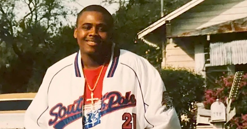 AttorneyCrump's tweet photo. Lashawn Thompson’s body was found in deplorable conditions in a jail's psychiatric wing — no one should suffer those conditions in their last moments! Let’s demand legislation establishing statewide standards for the treatment of incarcerated individuals with mental illness!