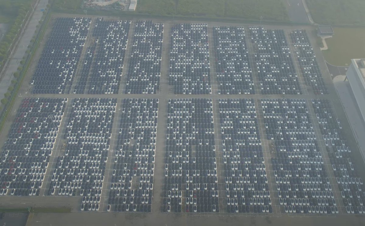 NEWS: A batch of CA marked Teslas is preparing for export from Shanghai South Port - @bentv_sh

Video: youtube.com/watch?v=5ubeWZ…