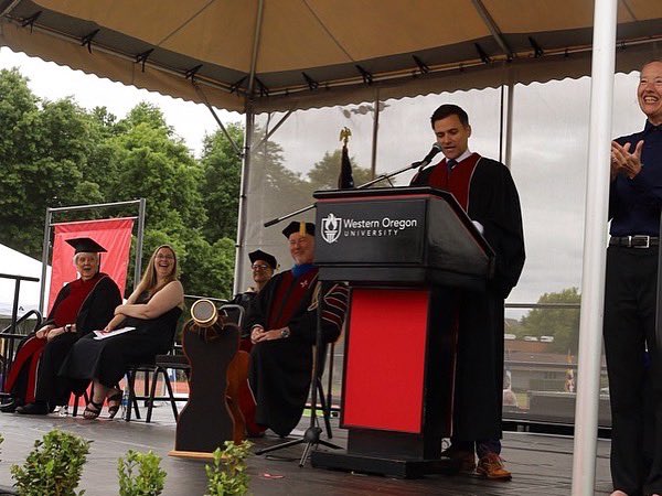 DanRayfield's tweet photo. Fun to be back at my almamater this morning to bring back WOU’s keynote speaker tradition with some colorful stories from my college years 📚 @WesternOregonU #westernoregonuniversity #HowlAboutIt https://t.co/rBBua3i2hW