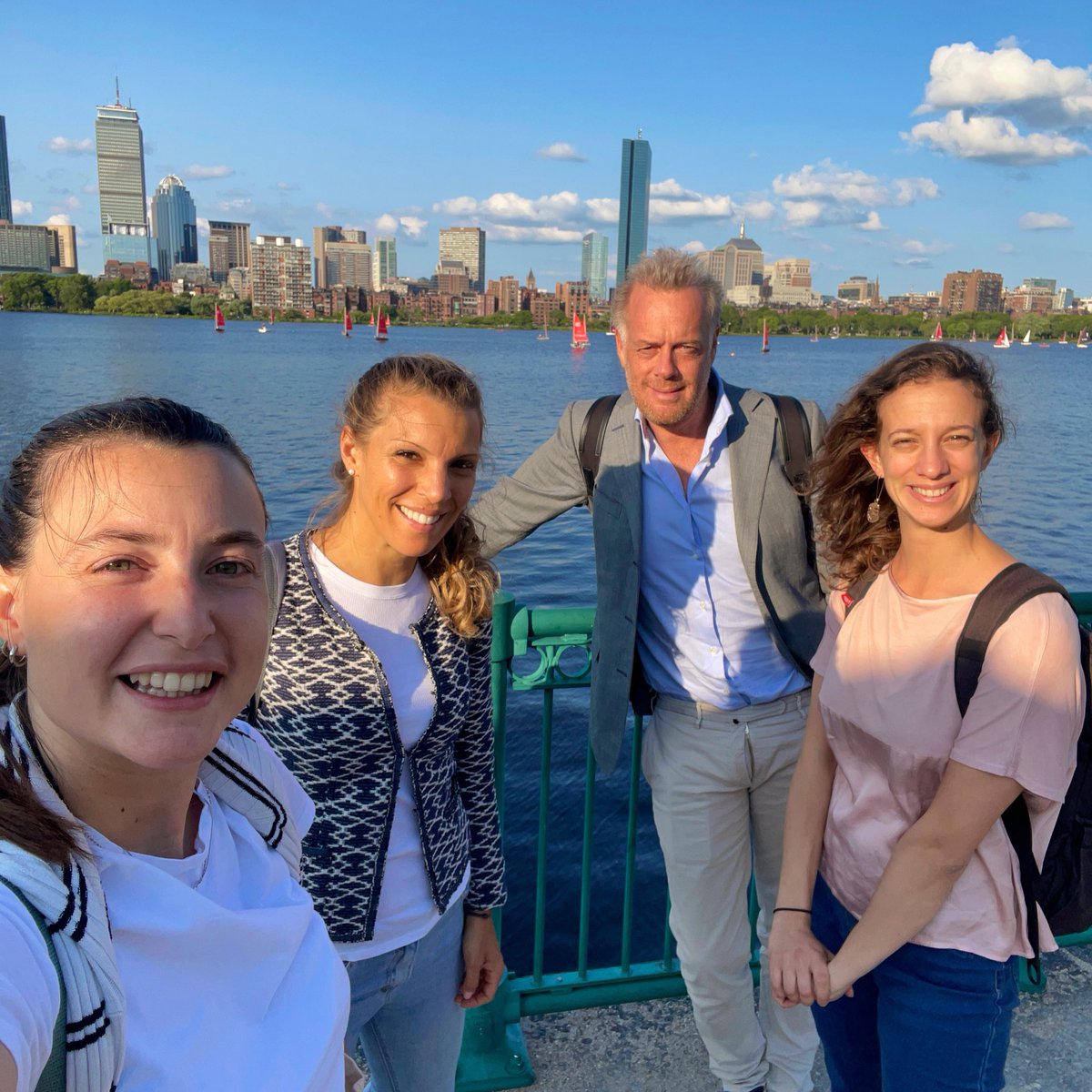 That’s a wrap on #ISSCR2023! Great talks and very stimulating interactions here in Boston 🦞🏙️ Flying back with many new ideas to work on. Thanks to all <a href="/ISSCR/">ISSCR</a> organisers!