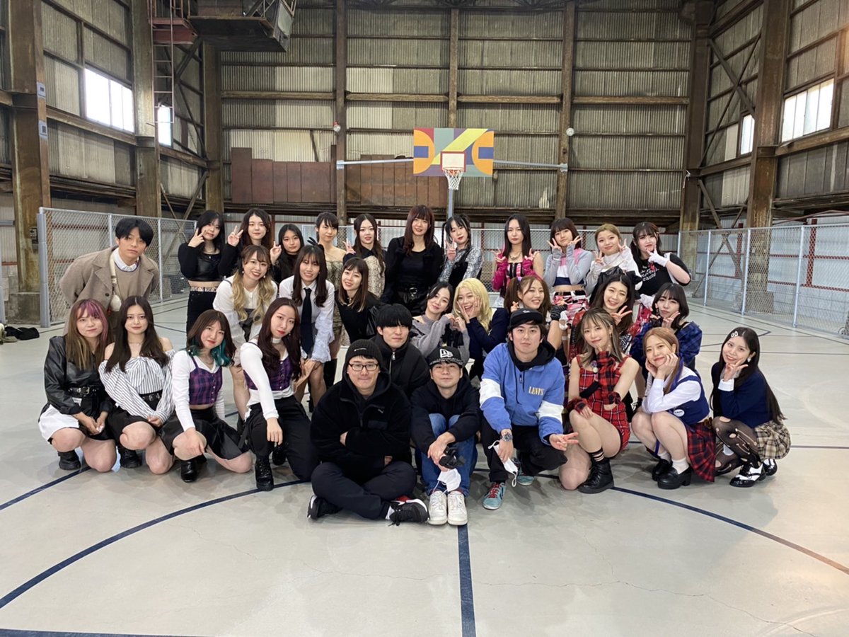 HEEELTURN's tweet photo. 皆さまお久しぶりです…！1年半ぶりくらいのツイートでしょうか？　　

突然なのですが、大阪・関西でコピユニ・K-POPダンスの撮影（撮る側）に興味ある方、撮れる方を探しています…！

ダンス撮影を通じて新たに行いたい企画があるのでご興味ある方お話聞いて頂けると幸いです…！

#コピユニ募集中 https://t.co/rTZ5y0i7bg