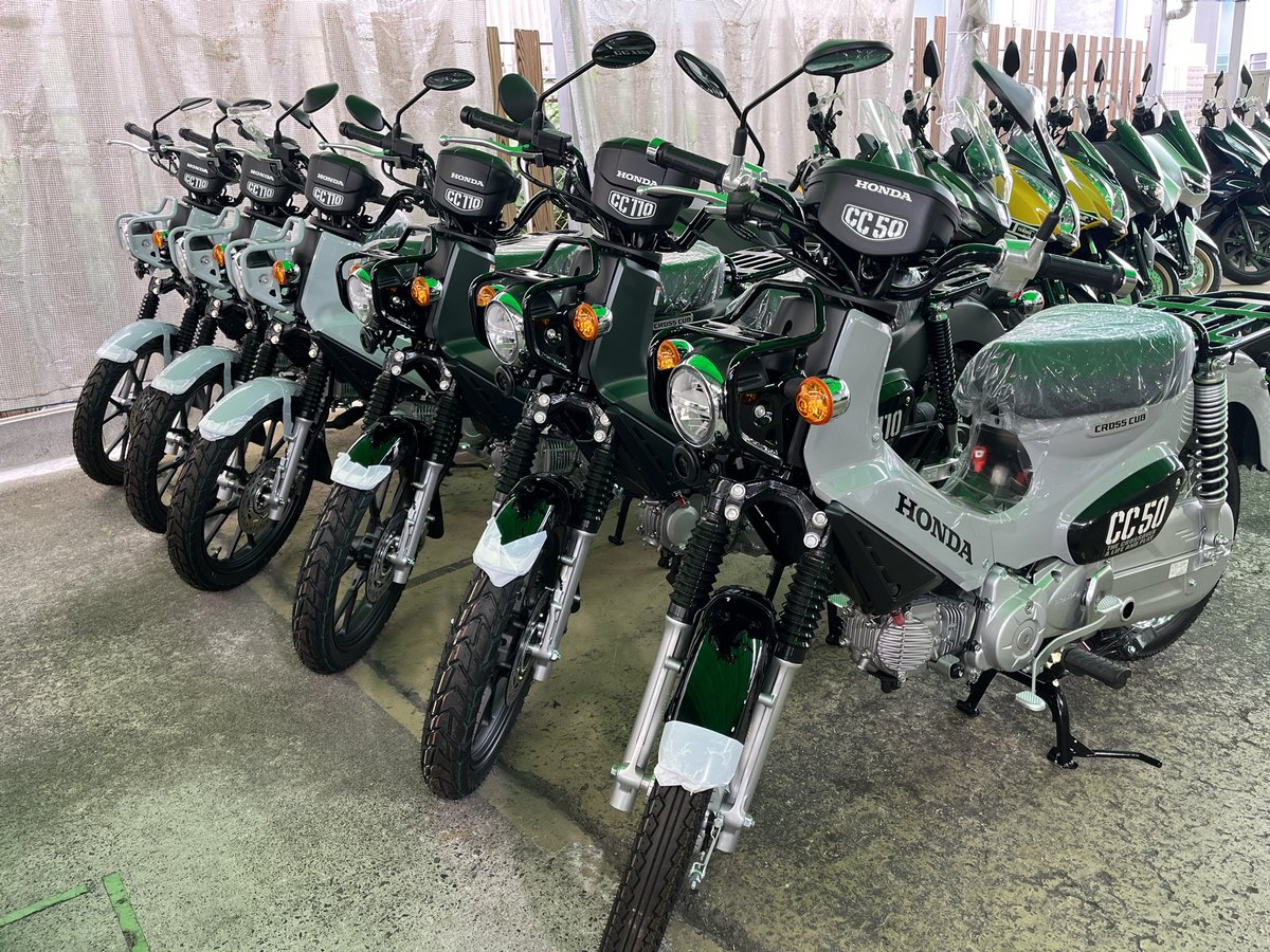 BIKESHOP_R's tweet photo. 【期間限定】クロスカブ大特価セール‼️

年代問わず人気なクロスカブシリーズを特別価格で販売します😊💕
6月末までのご契約限定となっておりますので、ご検討中のかたはお早めに=͟͟͞͞( ๑`･ω･´)ｲｿｹﾞ-！

#バイクショップアール #バイクショップR #クロスカブ #クロスカブ50 #クロスカブ110 https://t.co/FyQ9QEcuW4