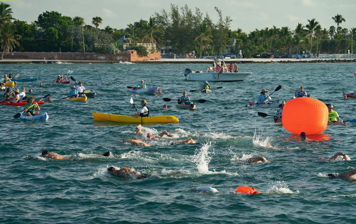 Swimmers compete in the annual College of the Florida Keys’ Swim Around Key West Saturday. The event attracted more than 200 athletes, who participated as solo swimmers or in relay teams and followed a 12.5-mile clockwise route around the island city. 

📸: Rob O’Neal