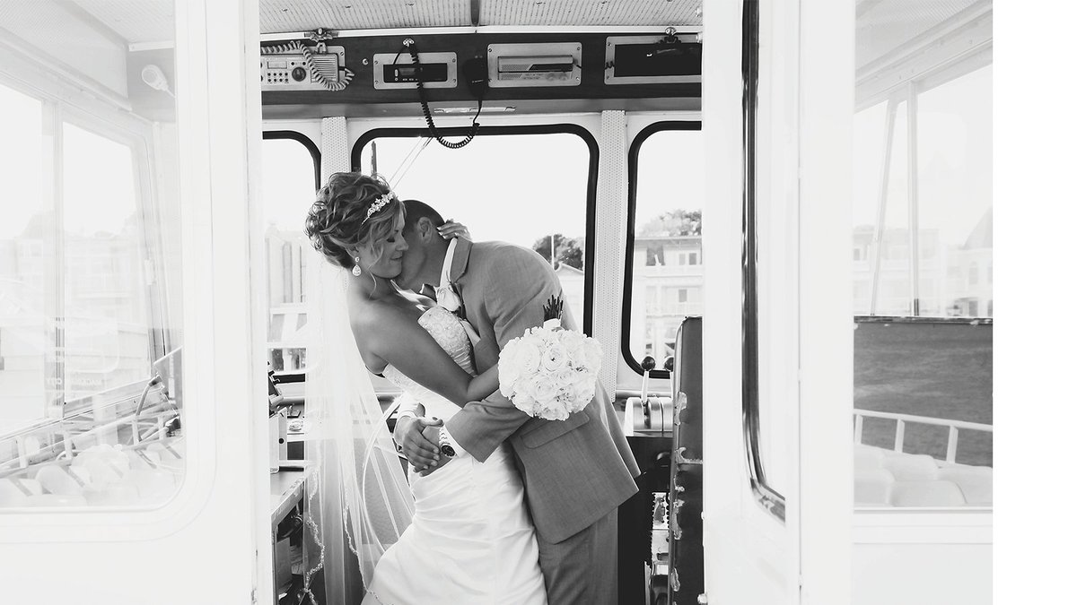 sheplersferry's tweet image. It’s wedding season! Have you always dreamed of a Mackinac Island Wedding? Or wanted to be ferried away to happiness? Make Shepler’s a part of your big day; learn how at sheplersferry.com/groups/weddings!
.
.
.
.
#RideSheplers #sheplersferry #exploremichigan
#mackinacislandwedding