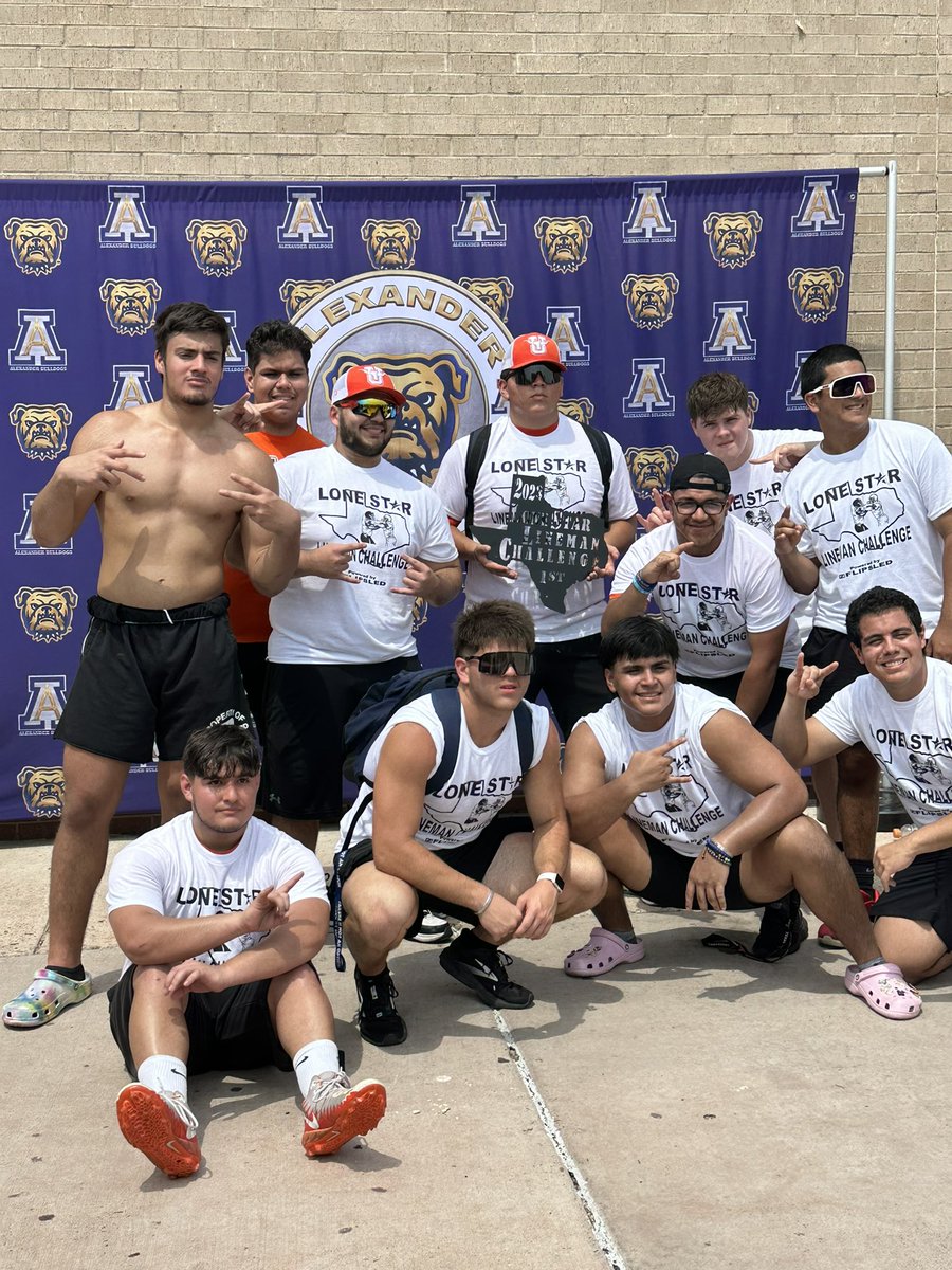 LuisFranco2024's tweet photo. “Born to fight, fight to kill, ready to die but never will.” We came out on top on the  #battleofthebigs lineman competition. Thanks for @LSLinemanChall and @FrontLineForce1 for hosting and giving us big boys a chance to compete. @RyanStillman6 @JoseGonzalezVgs @Jorge_V56 https://t.co/ZjZEU3mcco