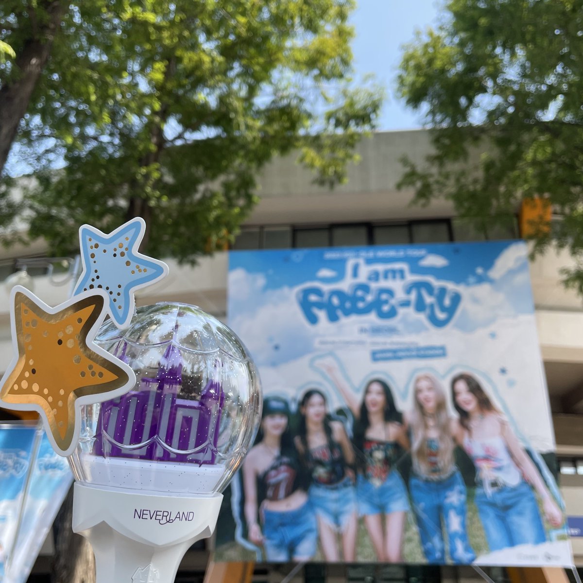 official_i_dle's tweet photo. [📢] 2023 (G)I-DLE WORLD TOUR [I am FREE-TY] IN SEOUL DAY 2

네버랜드와의 페스티벌 두 번째 날 ✨
오늘도 소중한 추억 많이 만들어요 💜

#여자아이들 #GIDLE
#Iam_FREETY
#2023_GIDLE_WORLDTOUR https://t.co/HHcnEqoGdS