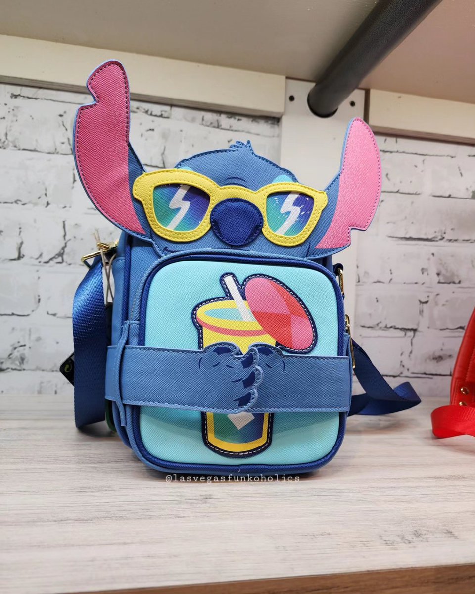 LVFunkoholics's tweet photo. Some Loungefly from this past week. Swipe for more ๐ท.
#funko #loungeflycollector #lisafrank #marvel #spiderpunk #harrypotter #Loungefly #loungeflyminibackpack #loungeflystyle #funkofashion #hellokitty #strawberryshortcake #loungeflydisney #funkopopphotography https://t.co/FrxAMgUdmc