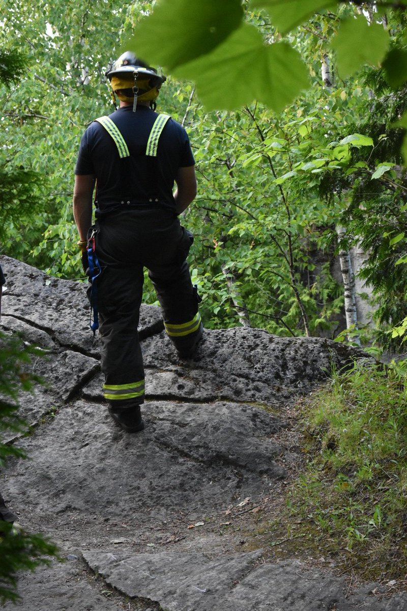 At the Scene Photography tweet media