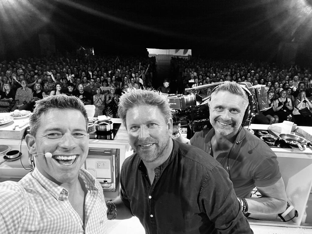 jamesmartinchef's tweet photo. Wow, thank you for four full houses at @BBCGoodFoodShow yesterday. Enjoy the brilliant @HairyBikers today! NEC see you again! https://t.co/9pJvHwgUNn