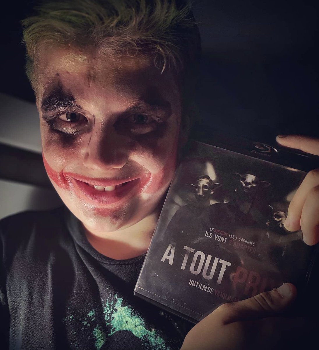yanndanh's tweet photo. Trop choux !
#AToutPrix #Film #Bluray #Teenager #Ado https://t.co/EFsqmR7X5Q