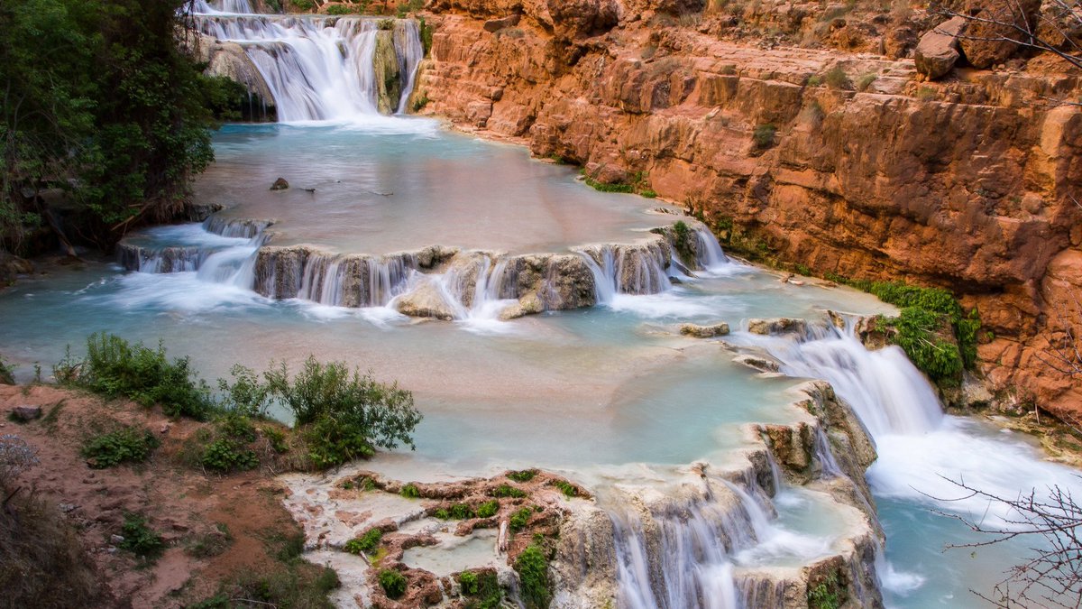 When we first saw these AZ waterfall pics they seemed man-made, perhaps from a new #Scottsdale lux-resort.
Then we heard #Beyonce' filmed here & that it's a very REAL & AMAZING spot called #HavasuFalls, adj to the #GrandCanyon.
Book today. 
Life is short.
visitarizona.com/like-a-local/a…