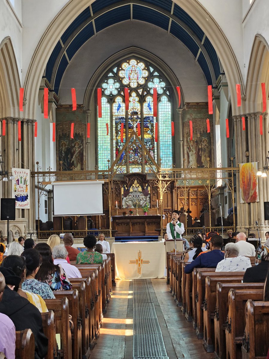 Happy Sunday 👋👋🏾👋🏿
Please join us for our Sunday service at 11am at St John's Church, Stratford E15. If you can't make it in person, please join by watching our live Facebook stream.
#StJohnsE15 #COE #LondonChurch #EastLondonChurch