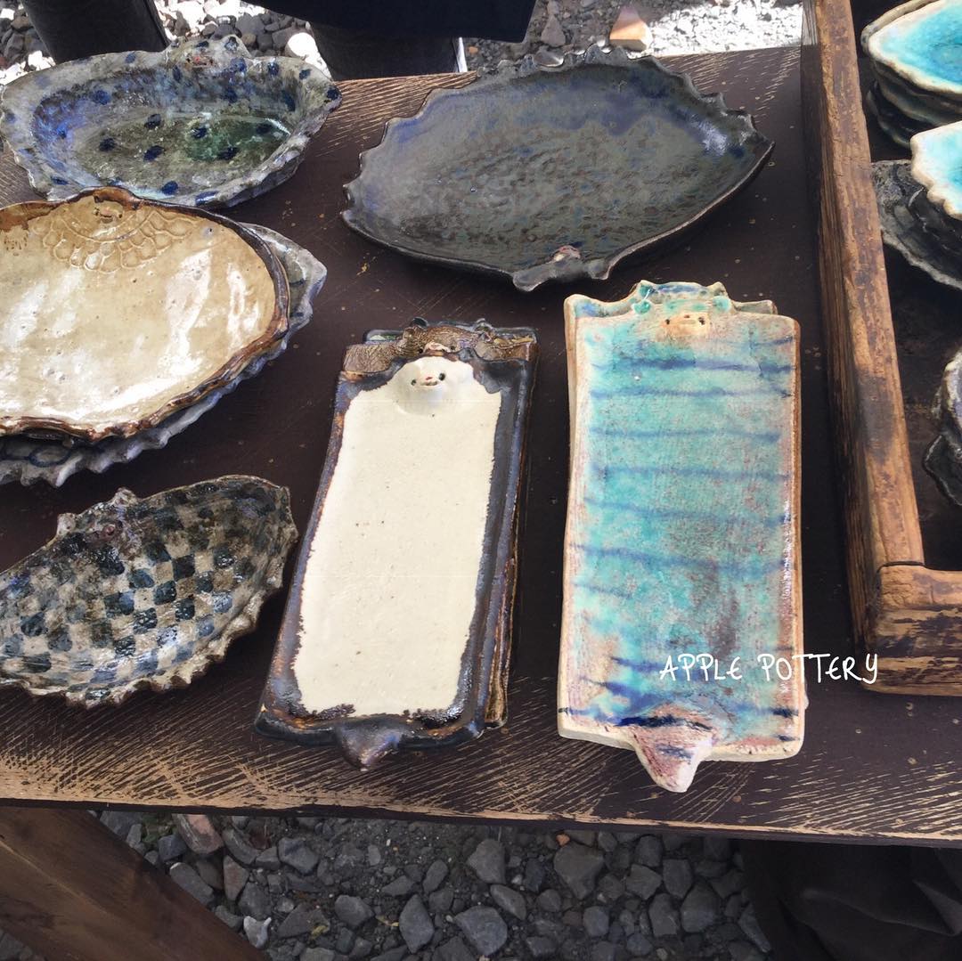 morinoringoya's tweet photo. 益子の陶器市、廣田哲哉さんの作品です。
Made by Mr.廣田哲哉.
In Mashiko pottery festival in 2018.
#廣田哲哉 #Mashiko #pottery #益子 #陶器市 https://t.co/7MbhFgAtwC
