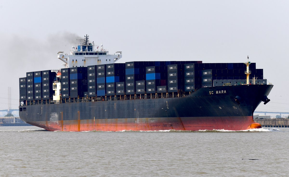 Gigantic container ship SC Mara built 2006, sailing from Northfleet Hope Terminal. @UniOceanLines #UniOceanLines #ContainerShip #ContainerShips #Containerschiff #SCMara #ShipsInPics #MaritimePhotography #Shipspotting #Ships #Schiffe #PortOfTilbury #Gravesend #RiverThames #Thames