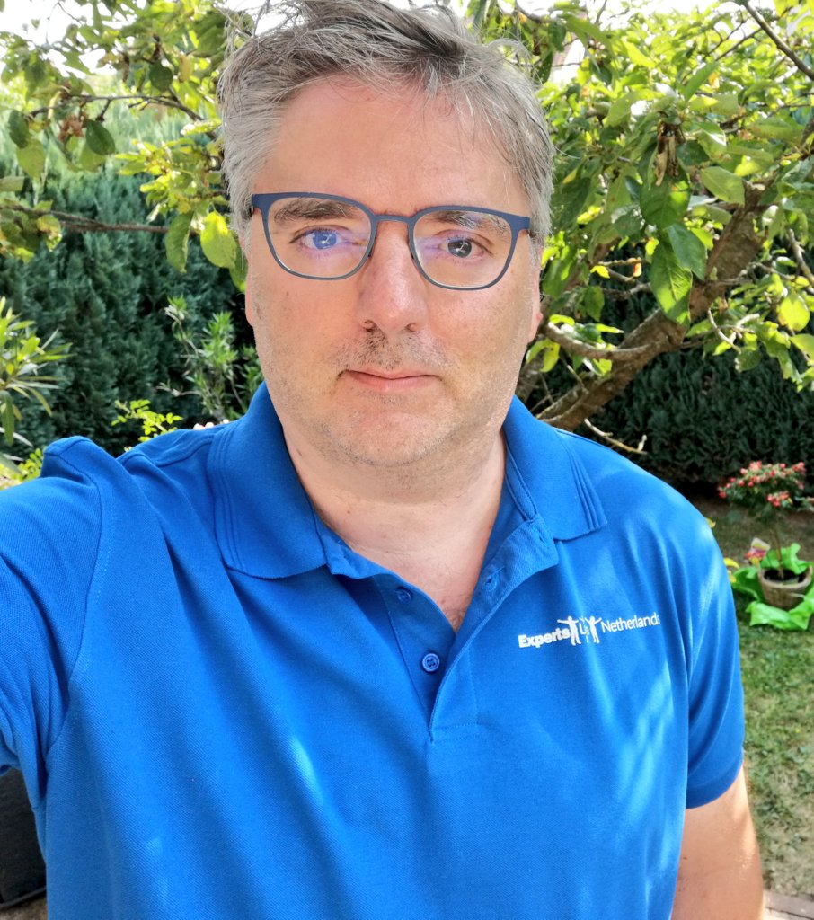 HeikoBrenn's tweet image. Ready to travel to #PSConfEU with my #ExpertsLiveNL shirt. See you in Prague. #ScriptRunnerOnTour