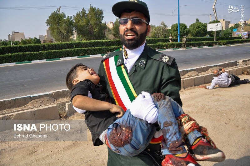Janparvar1163's tweet photo. زخمی که منافقین کوردل (۳۱ شهریور سال ۱۳۹۷) در مراسم رژه نیروهای مسلح در شهر اهواز به ما زدند هیچوقت فراموشمان نمی شود.
جنایتی که منجر به شهادت ۲۶ نفر از هموطنان از جمله یک کودک چهار ساله به نام طاها اقدامی شد.
#روایت_جنایت
#مزاحمین_خلق https://t.co/MBXXo4bake