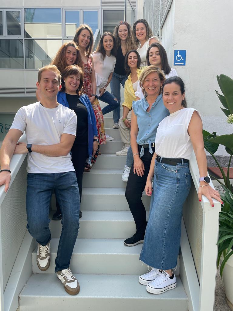AnaSerranoSanz's tweet photo. FIN  2a Ed. #masterfisioterapiaoncologica #UPSA
Promoción MUY GRANDE d alumnos.
Mucha suerte.
Mil gracias x el esfuerzo, mil grcias a todos los profes, ste finde especialmnte a @CYelamos2011 , @anafarmaceutica  , @Anavarrom84  y @martagn75  x cerrar el Máster y aportar tanto .
🙏 https://t.co/0KLaIYMo7u