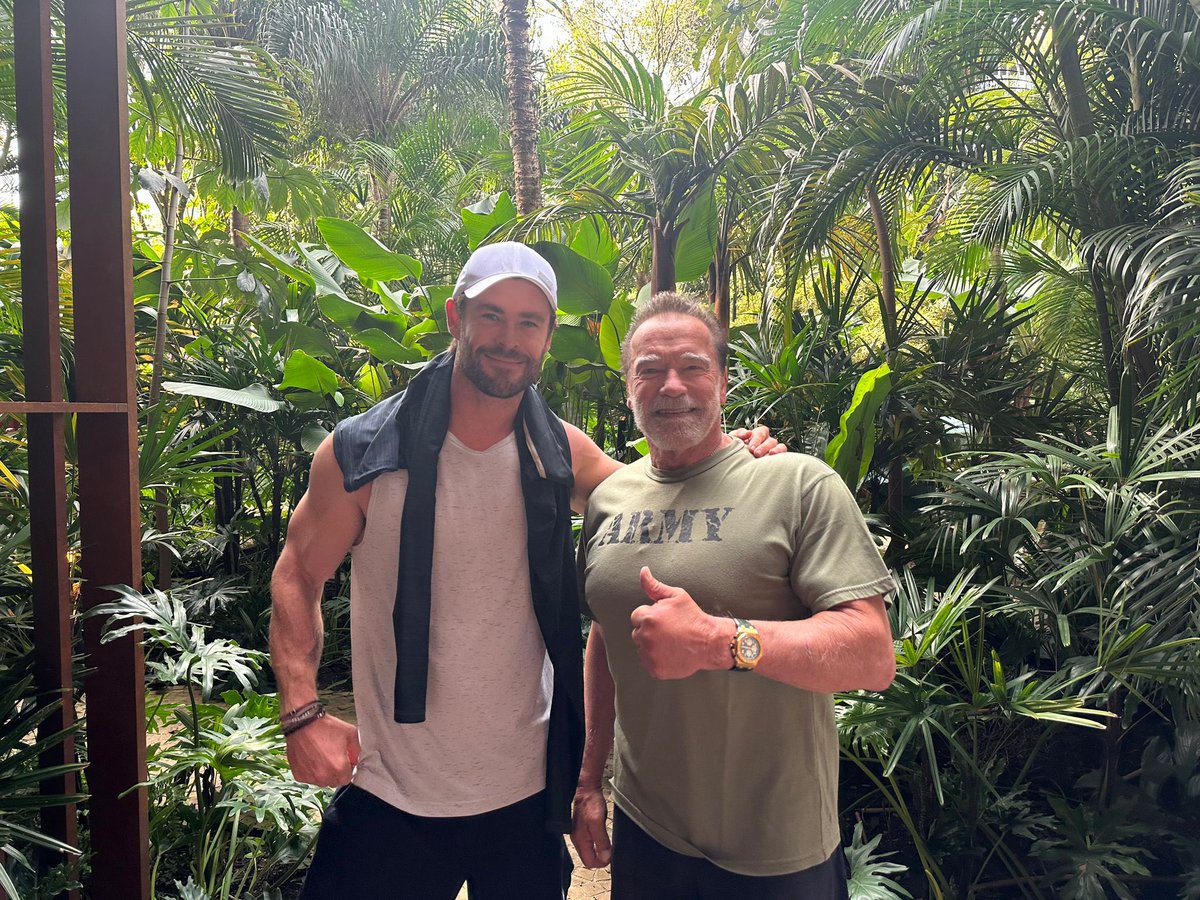Ya never know who you’ll bump into at the gym! What a dream to train with the one and only <a href="/Schwarzenegger/">Arnold Schwarzenegger</a>