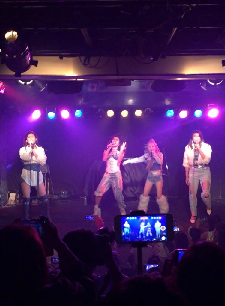 nyaoji0222's tweet photo. ！
昨日は、comyさんのライブに行ってきました。
今回もcomyさんの生徒さんたちの
ダンス発表会でもありました。

ライブは
#aya
#satoco
#CAZ-KEY
#DistortedWave
#くれいじぃきゃっつ
#comy
#PRISMGLASS
#スターダンス

最高でした！ https://t.co/qSJQY6Cxz4