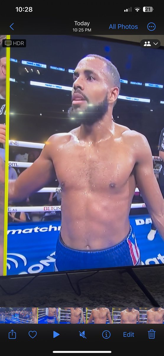 The look on Zorrilla’s face after first scorecard was announced 😔 #DAZN #boxing