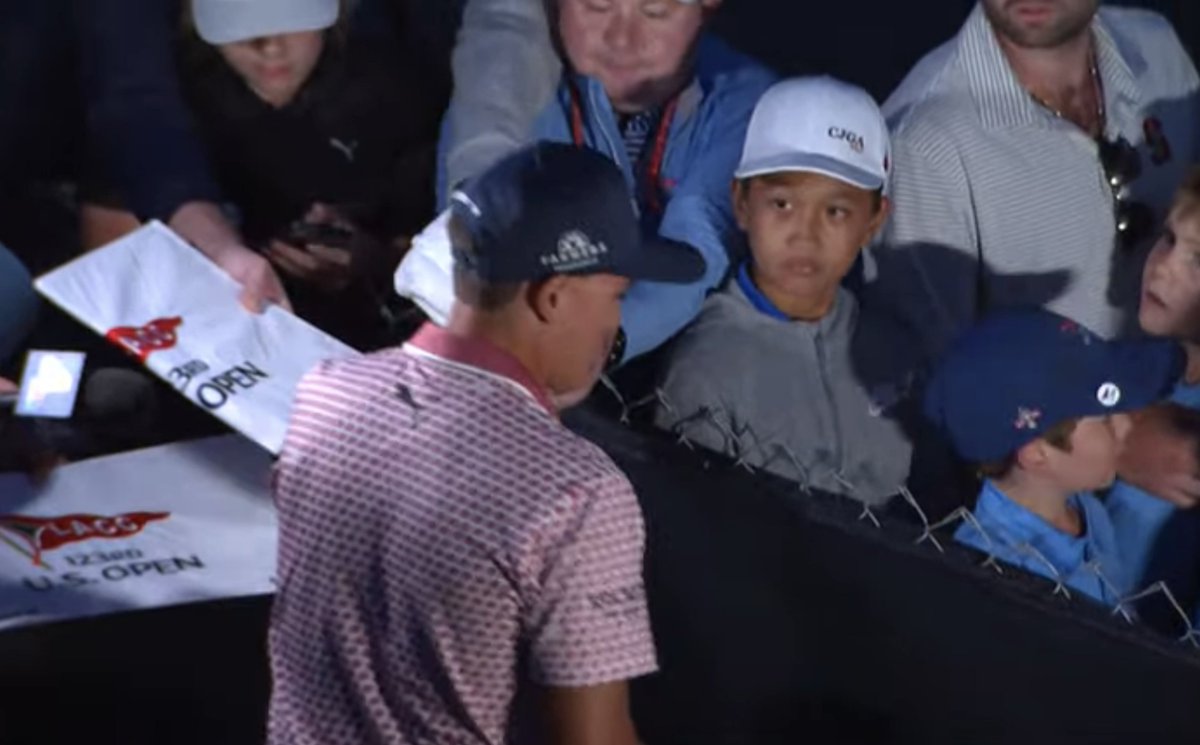 GolfDigest's tweet photo. On the eve of arguably the biggest day of his career, Rickie is signing autographs for absolutely everyone in darkness.

Pure class. https://t.co/eqI5DsI27Z