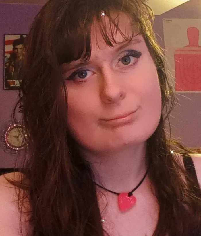 jessicam060801's tweet photo. Aside from making music, I've also been experimenting with different makeup looks💄

Here's the look from yesterday 🤍🖤

#aesthetic #beauty #eyeshadow #eyeshadowlook #makeuplook #makeup https://t.co/N2FTgRSdcL