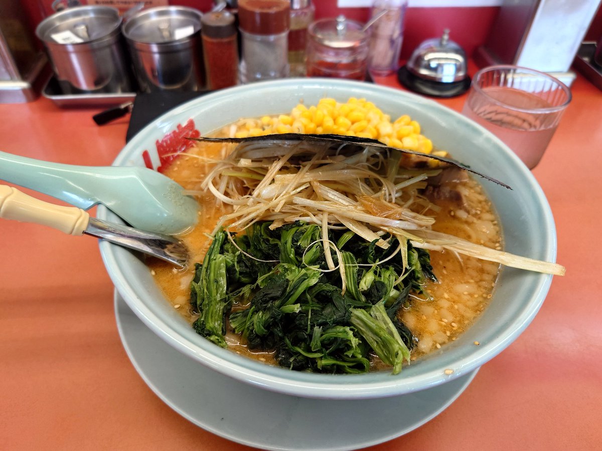 hiossanG's tweet photo. 2日連続昼ラーメン😊
うんんんまい👍
ご馳走様でした🙏 https://t.co/aqyFy3itvP