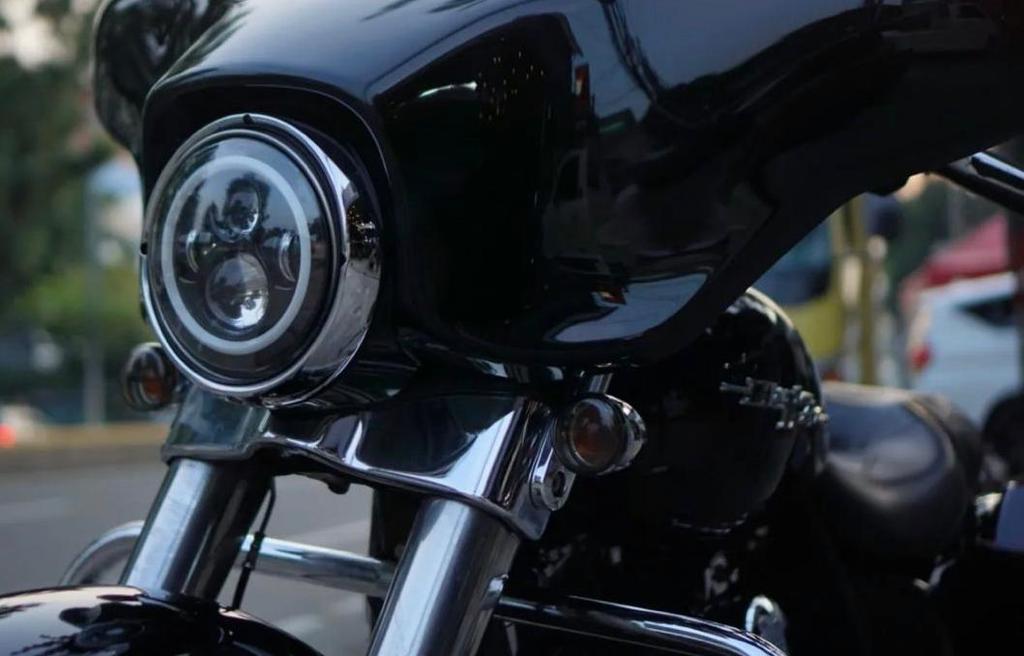 huansszz's tweet photo. Harley Davidson STREETGLIDE 2010 (FP)
- Odo 18rb
-Pajak On
- Surat Lengkap Akur

Spec &amp; Acc
-1600
-Original Paint
-Knalpot KerKer
-Cover Sidebag
-Footstep Belakang
-Engine Guard
-Daymaker
-Breatherkit RSD
- Handgrip Arlenaness
-Cover Primary
- Open 515 nego https://t.co/eA8o1fh9dr