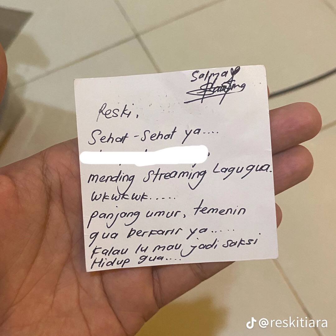 Terharu deh Salma 🥺
“panjang umur, temenin gua berkarir ya… kalau lu mau jadi saksi hidup gua”🥺🥺
Semoga habis ini segera release new single untuk Salma ku ❤️

#NewSingleForSalma
#DebutSingleForRony
#RemakeJADDKforSalmaRony