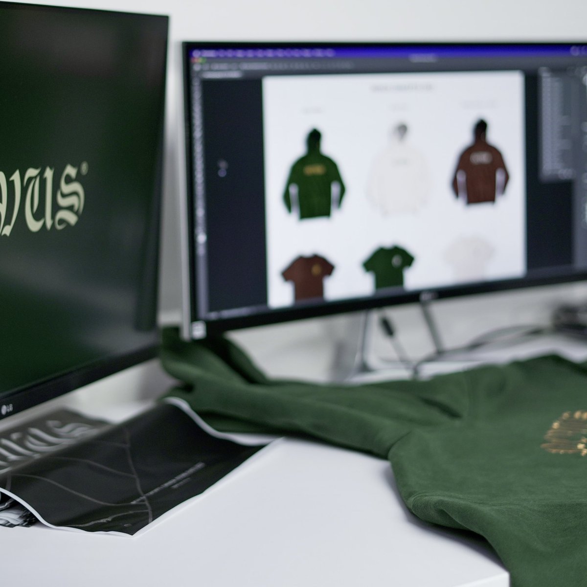 novus_ca's tweet photo. #NOVUS #THENEWERA #COLLECTION001 https://t.co/xMTCpt9hMJ