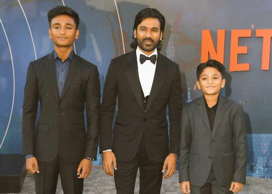 Happy Fathers Day 🤗🤩
@dhanushkraja #Yathra #Linga
#happyfathersday2023 #HappyFathersDayDad #HappyFathersDay
#CaptainMiller