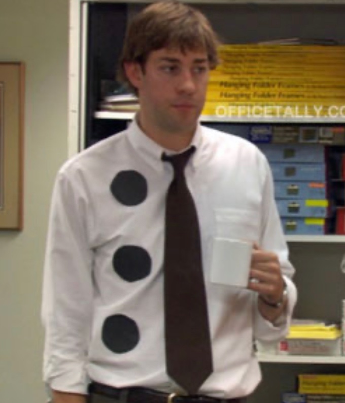 Three hole punch ⚫️⚫️⚫️

#TheOffice 🫶🏼
#JimHalpert