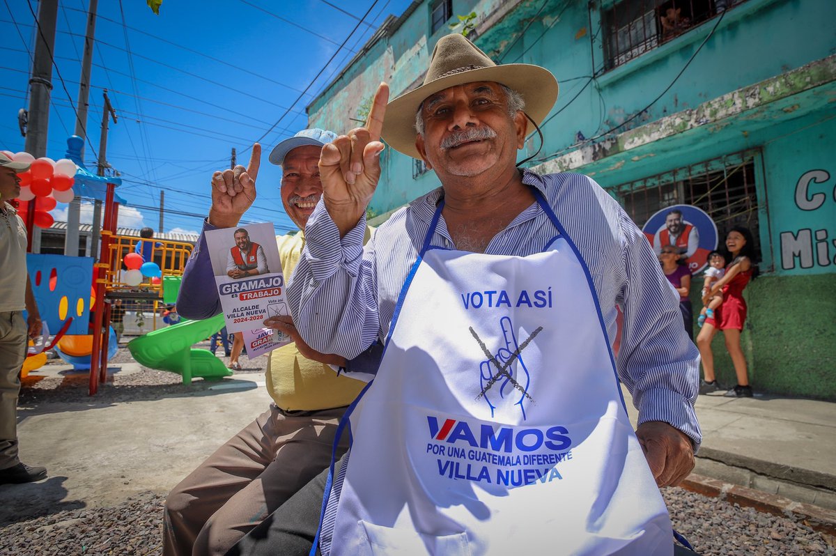 Gran día el de hoy, recorriendo zona 1 y  12 de Villa Nueva. Saludando a los padres en su día y compartiendo el plan de trabajo para la continuidad de los proyectos. ☝️