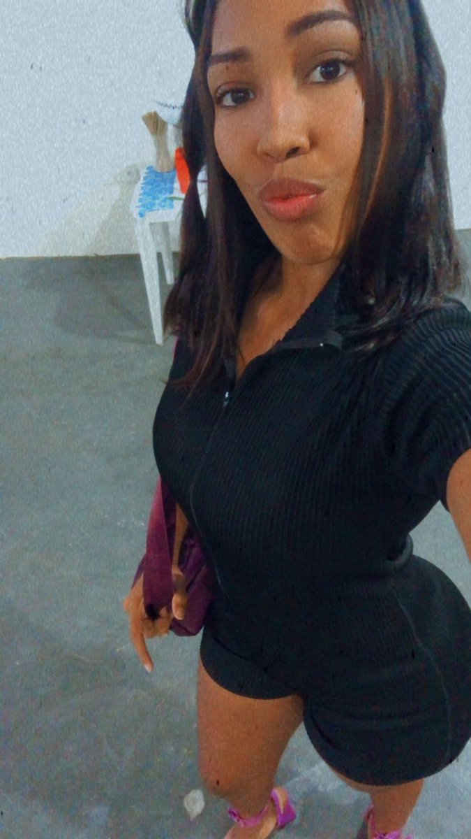 Mayra84518008's tweet photo. E o lobo mal passeia aqui por perto🫨 https://t.co/SS3PLffmht