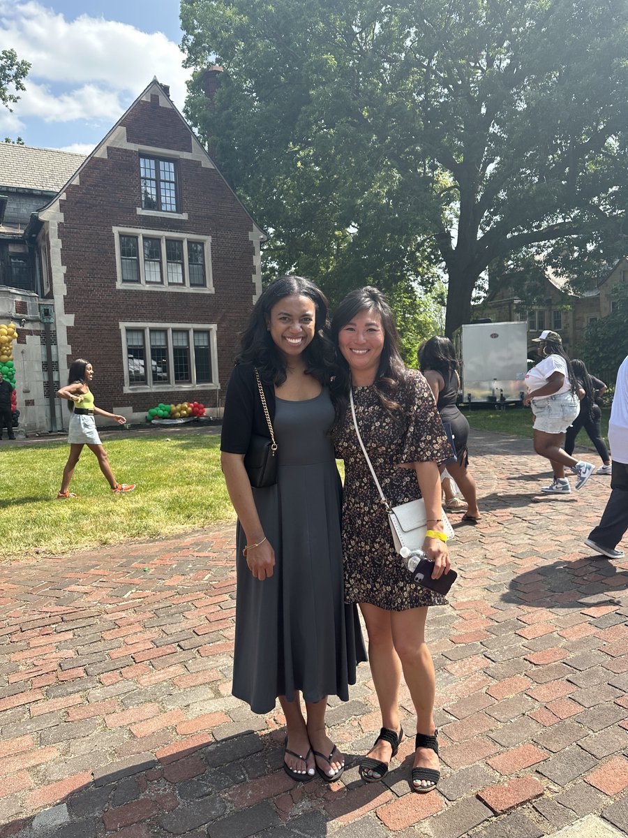 AshMWill's tweet image. So #proud of @AlexaTurnage &amp;amp; Johnnie Turnage for starting Black Tech Saturdays and for their #inspiring #Juneteenth event today! What a beautiful day, event, &amp;amp; venue to celebrate the Juneteenth weekend! The event was so inspiring, &amp;amp; it was nice to see so founders from across MI!!