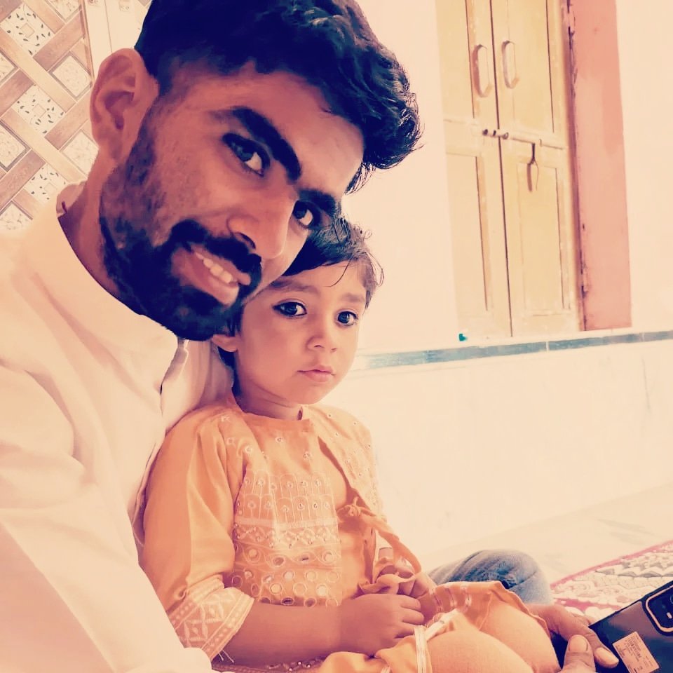 AshokBi75499936's tweet photo. सफलताओं का शीर्षक ना हो तो,
संघर्षों की कहानी कोई नहीं पढ़ता। https://t.co/OEuhjzgtGA