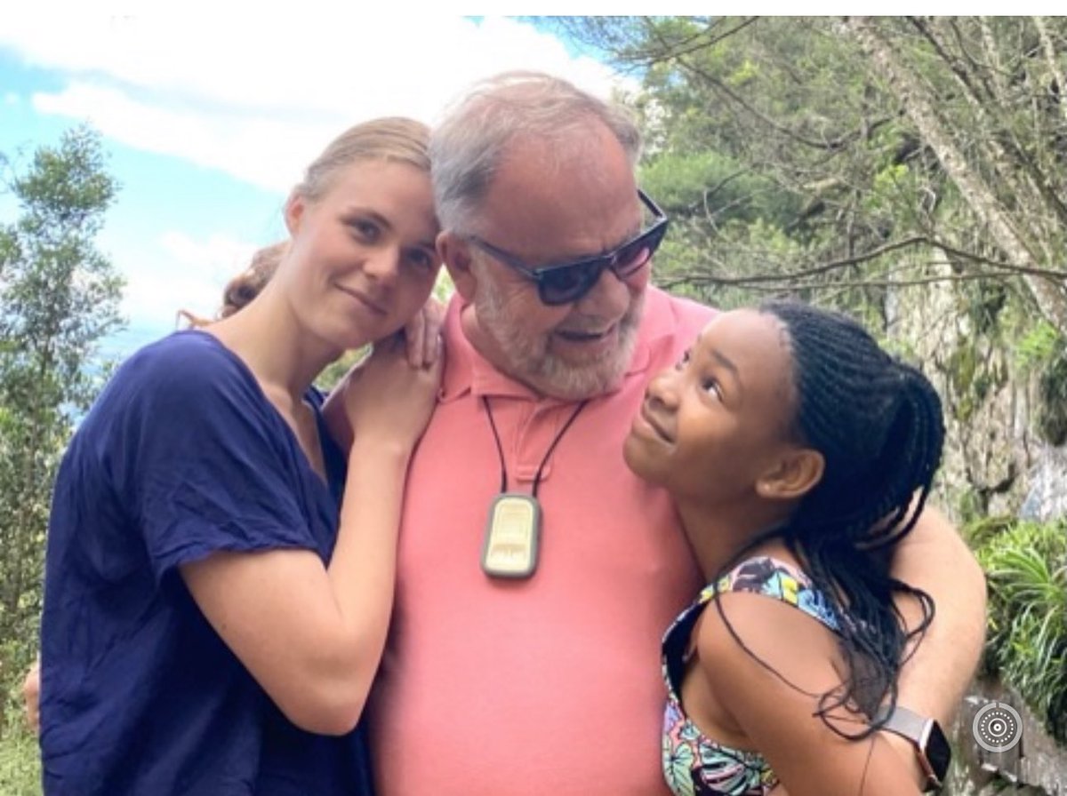 niehaus_carl's tweet photo. Today it is Father’s Day: The greatest pride of my life is to be a father and a husband! ❤️ https://t.co/YsFSrdZF8O