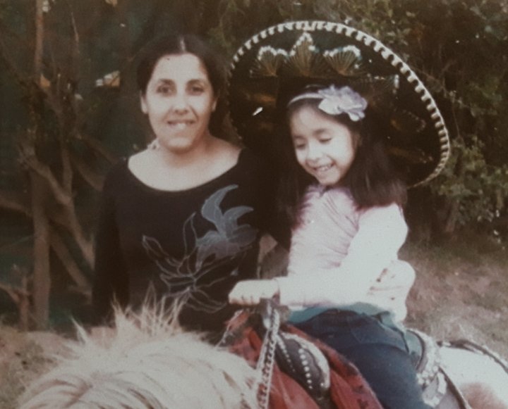 Día del padre?, Feliz día a mi vieja que cumple más que bien su rol como madre y ocupó también el de mi "padre" bancandose las mil y una, siempre a mi lado, con ella me alcanza y me sobra para toda la vida, no necesito a nadie más, te amo ma, hoy y por el resto de mi vida.🫀