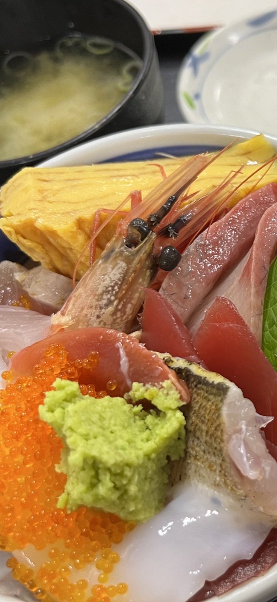 hide21778034's tweet photo. 早川漁港で海鮮丼😄😋 https://t.co/Ki7i4g0ogb