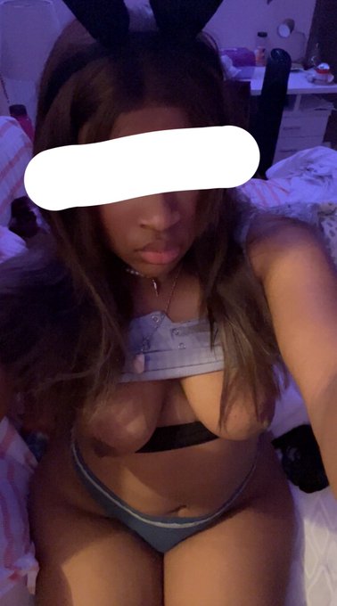 Anyones dms open ? https://t.co/umQMBJVwwV