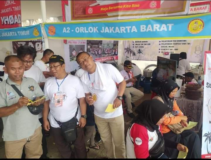 RobiantoRony's tweet photo. JARF 2023 (Jakarta Amatuer Radio Festival 2023)
2-3 Juni 2023 Pantai Festival Ancol - TIJA https://t.co/UezErTXJUx