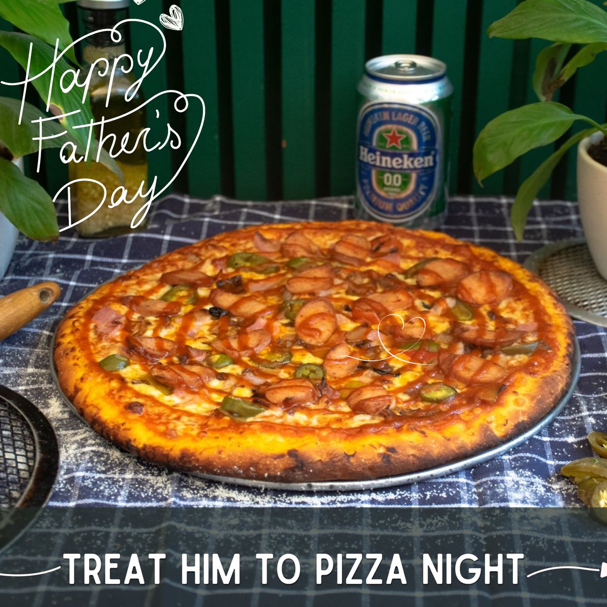 Cheers to the king of our lives 👑 
Treat your dad to a fabulous meal with Ray’s sumptuous spread of pizzas! 
#HappyFathersDay 

For takeaways call us: 022 46061414

Order here: thrivenow.in/rayscafepizzer…

#RaysPizzeria #fathersday #Mumbai #pizzanight