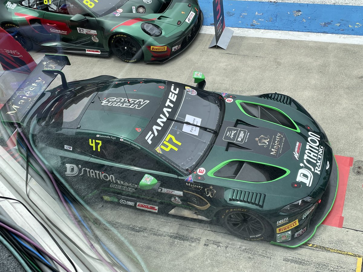 hiroshitsujino's tweet image. Fanatec GT World Challenge Asia powered by AWS Rd.2は大荒れのレースになりましたね😱 みんな無事で良かった。そして1時間のレースを成立させたオフィシャルさんに大拍手👏

2日間、富士SWでGTWCを楽しまれた皆様、ご来場ありがとうございました😊　

#富士スピードウェイ 
#GTWC