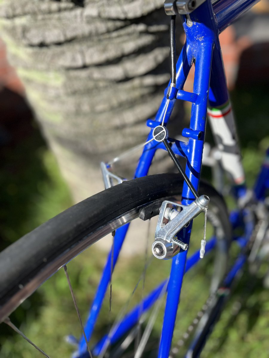 astbikes's tweet image. 15年以上前のスポルティーフホイルとブレーキ交換今時中々カンチブレーキ無いですねえ！綺麗に直りました😍
#gios
#astbikes
#astforest
#板橋
#練馬
#和光市
#秩父市
#マウンテンバイクショップ