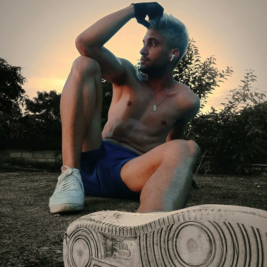 future_galeno's tweet photo. ... alguien más tiene calor 🥵? https://t.co/S11lBn0YjA