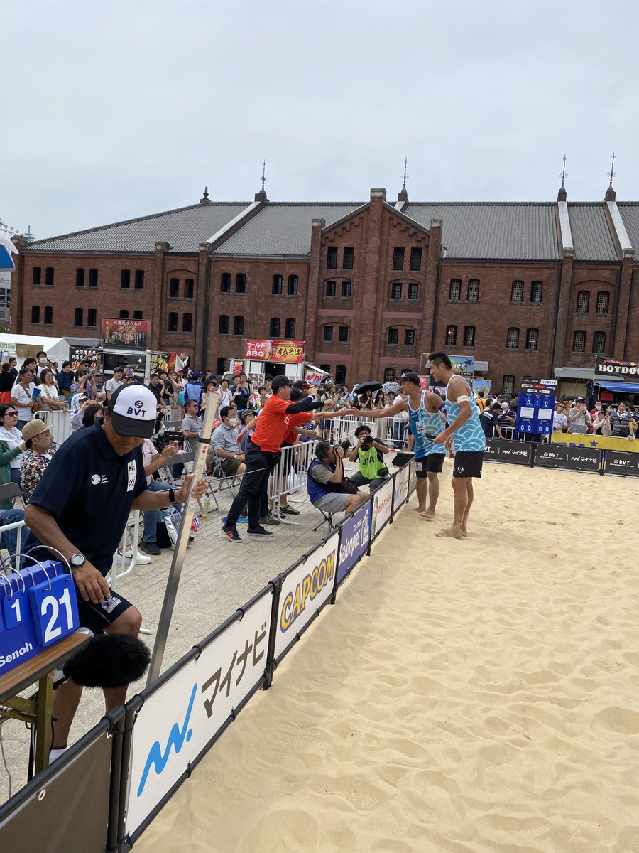 jva_beachvolley's tweet photo. #マイナビジャパンビーチバレーボールツアー 2023 
��４戦横浜赤レンガ倉庫大会⛱️
大会３日目

《男子決勝》
🔆石島／髙橋🆚黒川（魁）／福嶋

【試合速報📣】
2⃣-0⃣
21-17
21-15

#beachgoeson https://t.co/Aj0ECBpzBA